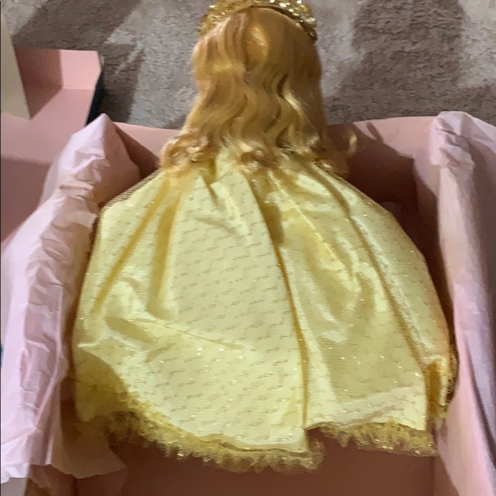 Madame Alexander Sleeping Beauty #1595 Doll - Picture 3 of 6